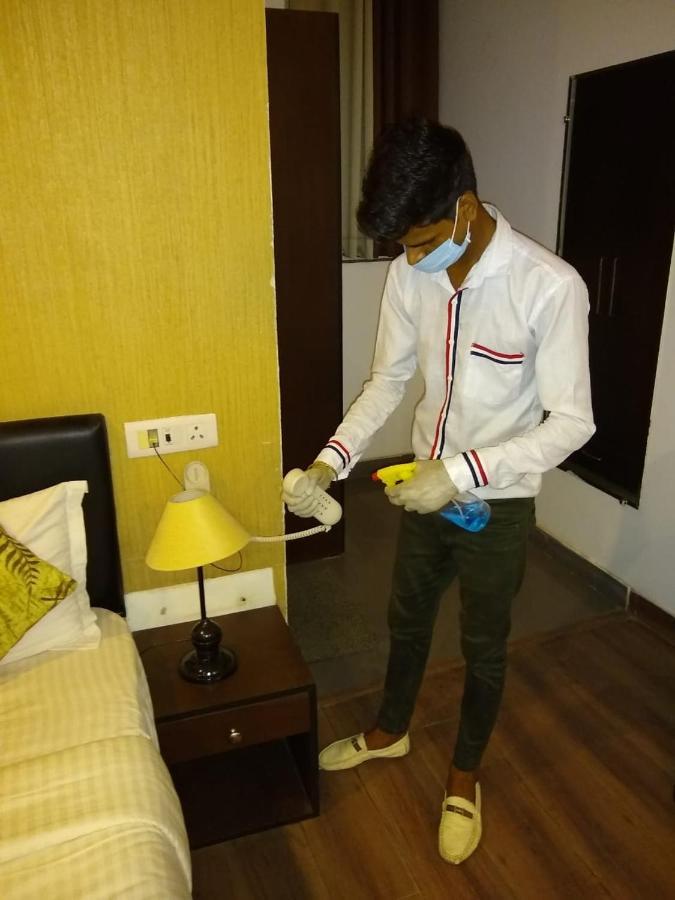 Airport Hotel Tashree New Delhi Eksteriør bilde